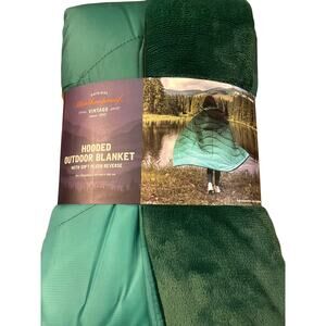 RARE FIND! Weatherproof Vintage HOODED OUTDOOR BLANKET | Green 54x72"